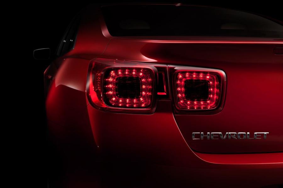 Chevrolet Malibu 2013 года  (фото 2 из 28)